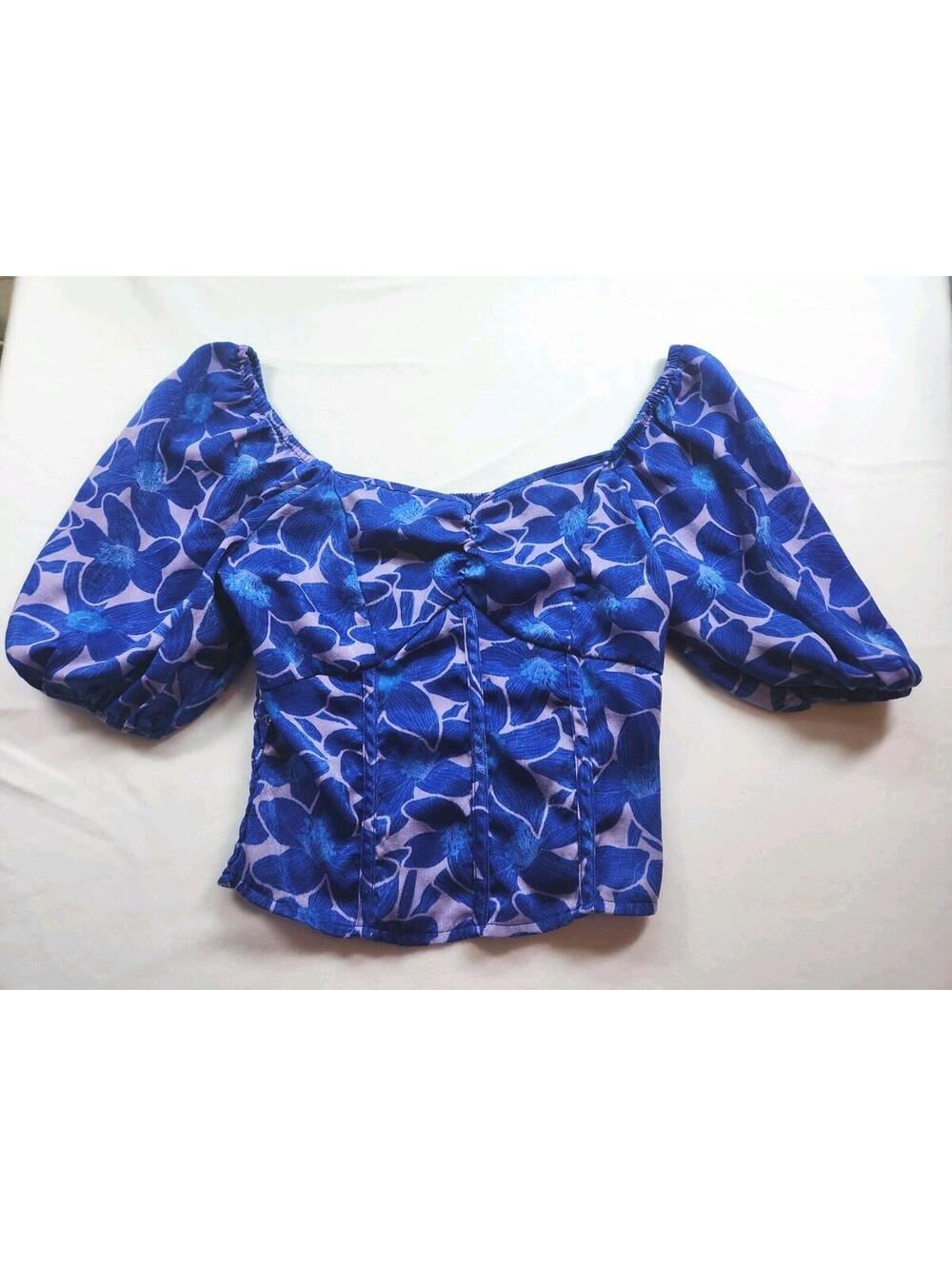 Sienna Sky Med. Floral Print Puff Short Sleeve Crop Top Blouse Blue Multi